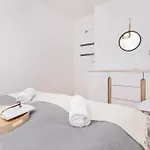 Cosy For 5 Guests Wrzeszcz By Renters Lägenhet *