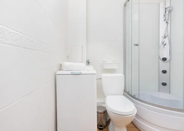 Cosy For 5 Guests Wrzeszcz By Renters *