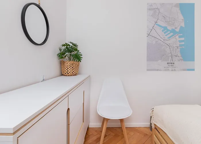 Cosy For 5 Guests Wrzeszcz By Renters