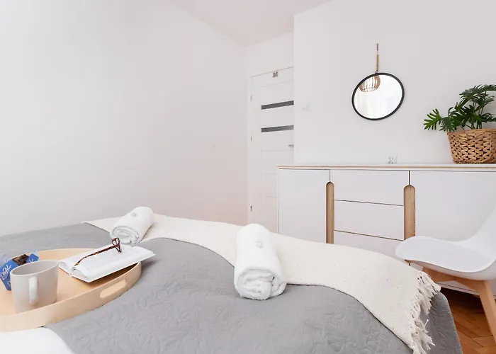 Cosy For 5 Guests Wrzeszcz By Renters Apartamento *